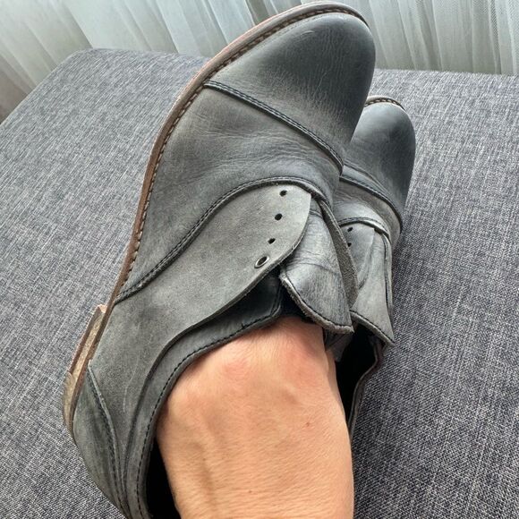 Free People Leather Slip On Oxford Shoe Distressed
Gray (Sz 6) EU 37 - Picture 9 of 9